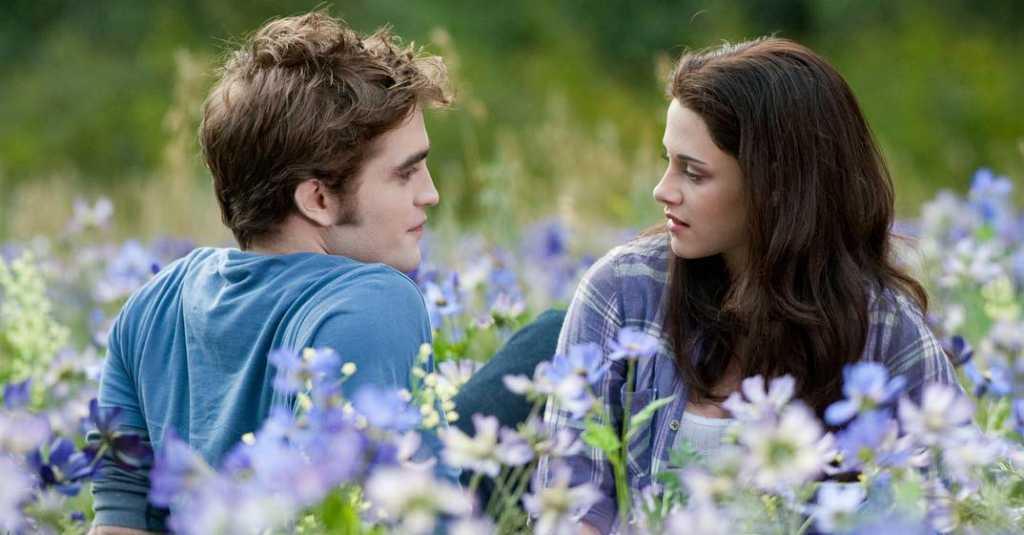 'Midnight Sun' Buku Serial Terbaru 'Twilight' Segera di Rilis