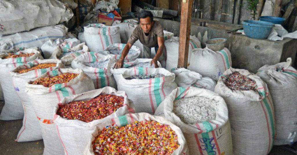 Gegara Korona, Industri Daur Ulang Plastik Rumahkan 63.000 Pekerja