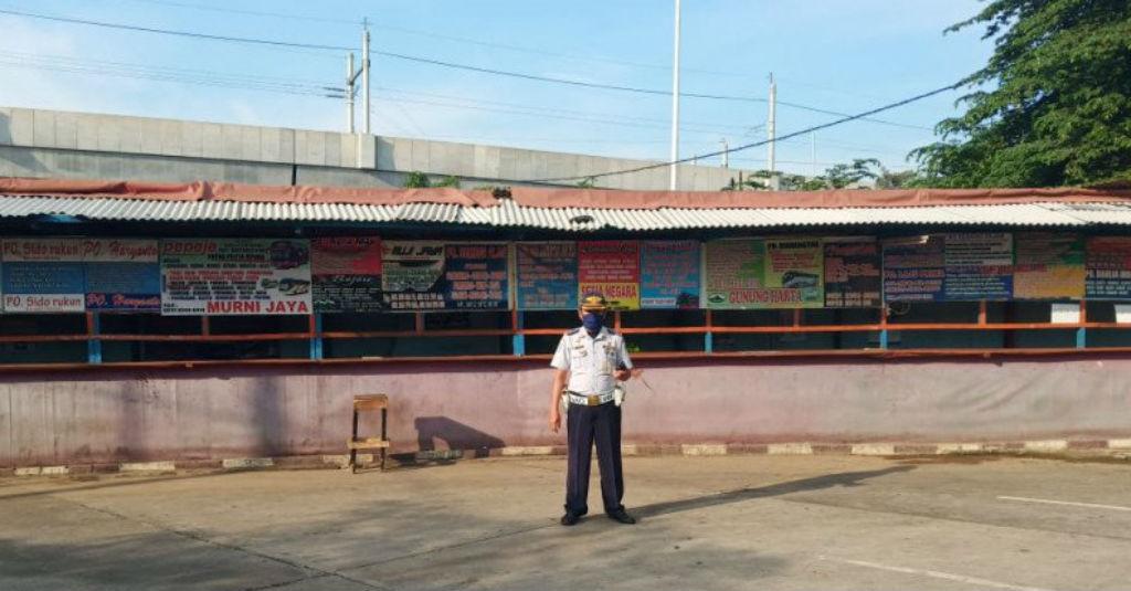 Pemerintah Perbolehkan Transportasi Umum Beroperasi, Lebak Bulus Masih Sepi