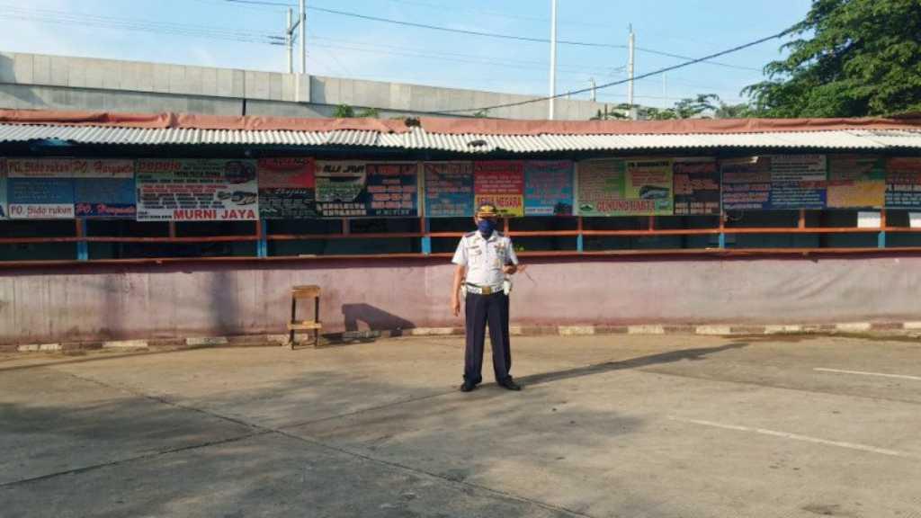 Teriakan dari Terminal Lebak Bulus yang Bikin Bergidik