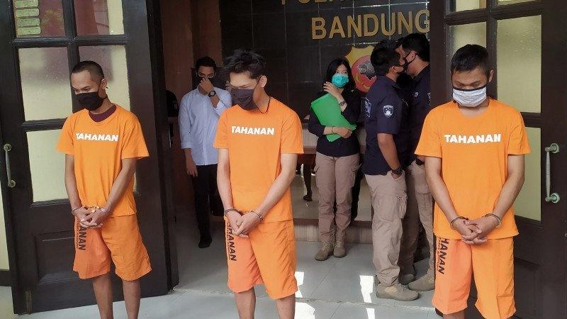 Penangkapan Ferdian Paleka Bermula dari Sang Ayah yang Pergi ke Arah Merak