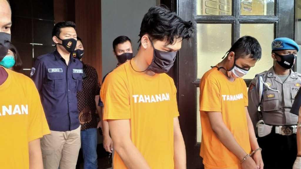 Dengan Mata Berkaca-kaca, Ferdian Paleka Minta Maaf dan Ngaku Takut Dihukum