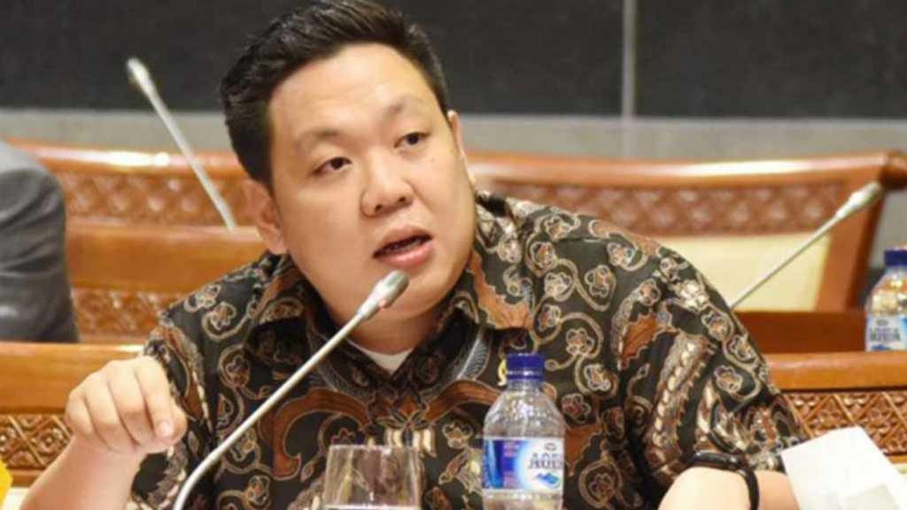 Kemlu Panggil Dubes China Soal ABK WNI yang DIlarung, Ini Kata Charles PDIP