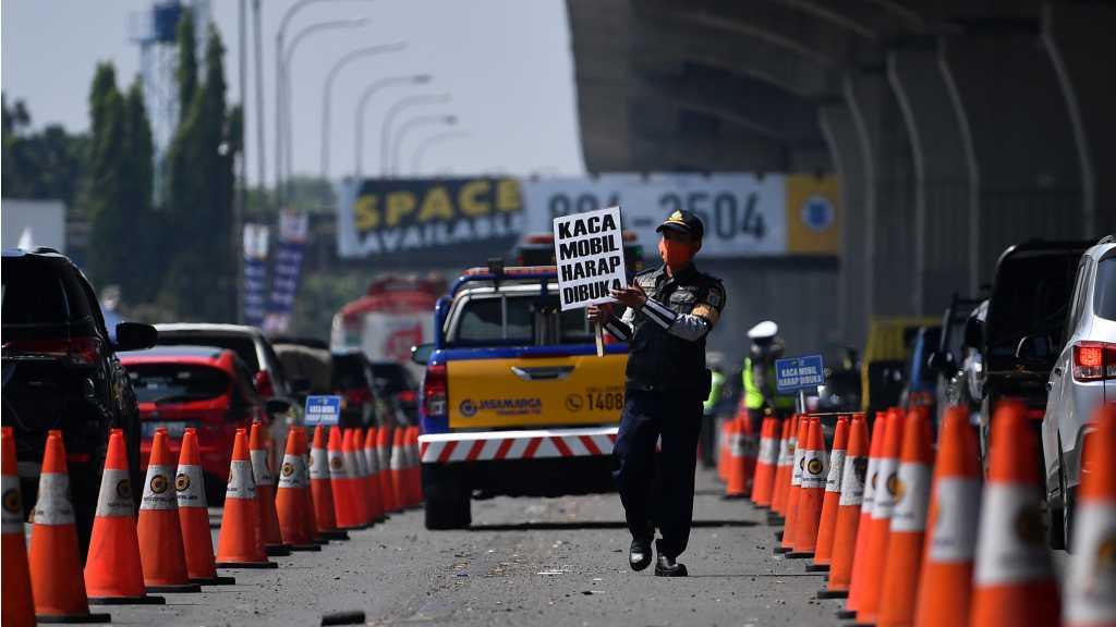 Pemerintah: Daerah Non-PSBB Mampu Tahan Laju COVID-19, Bali Dianggap Sukses