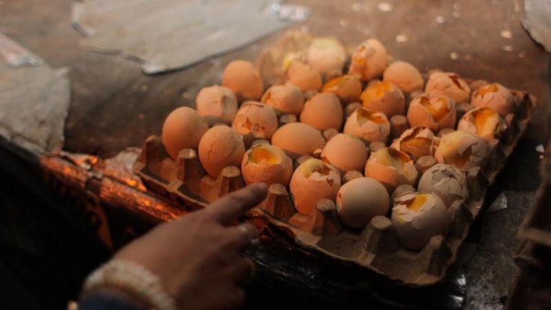 Telur Ayam di Pasar Tradisional Tigaraksa Harganya Merangkak Naik Terus Usai Idul Fitri
