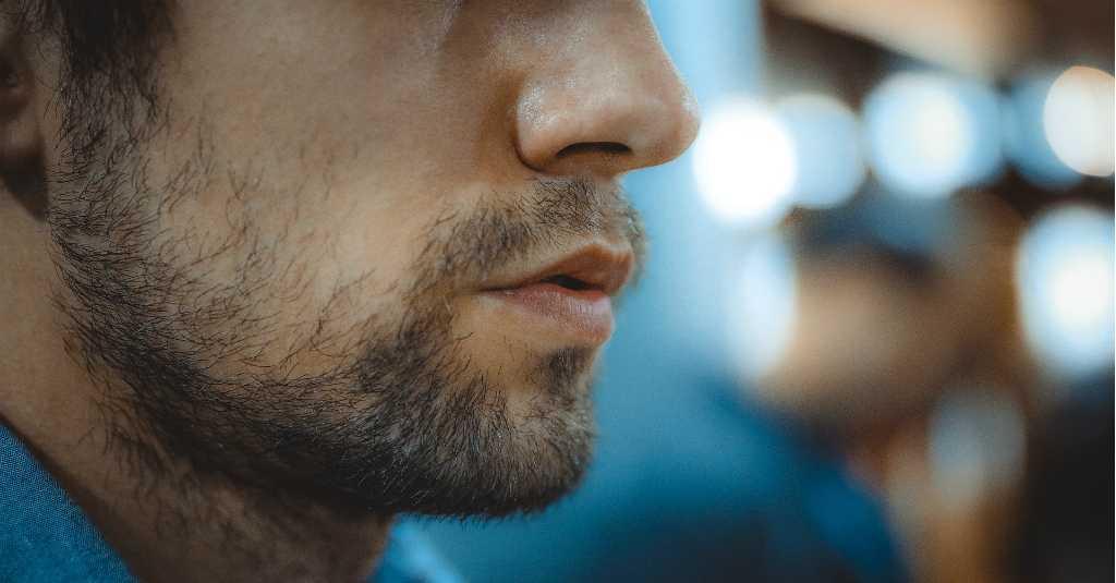 5 Jenis Minyak Esensial untuk Menumbuhkan Janggut Secara Alami