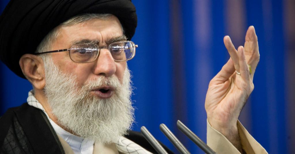 Ali Khamenei: Warga AS Akan Diusir dari Irak dan Suriah