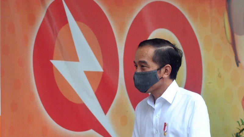 Presiden Jokowi Tinjau Langsung Penyaluran Sembako di Johar Baru Jakpus