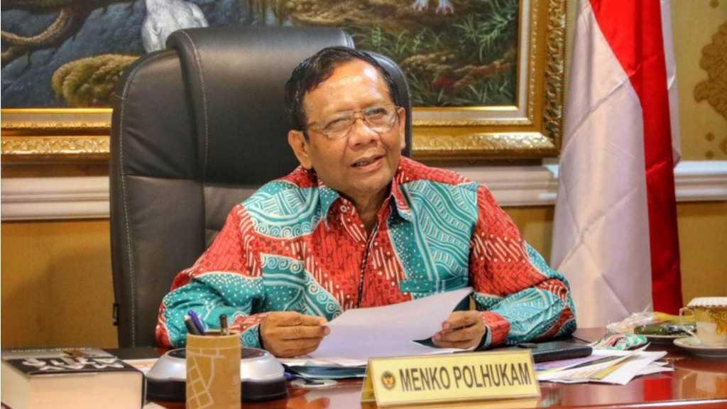 Kenapa Masjid Ditutup tapi Mal Dibuka? Ini Jawaban Mahfud MD
