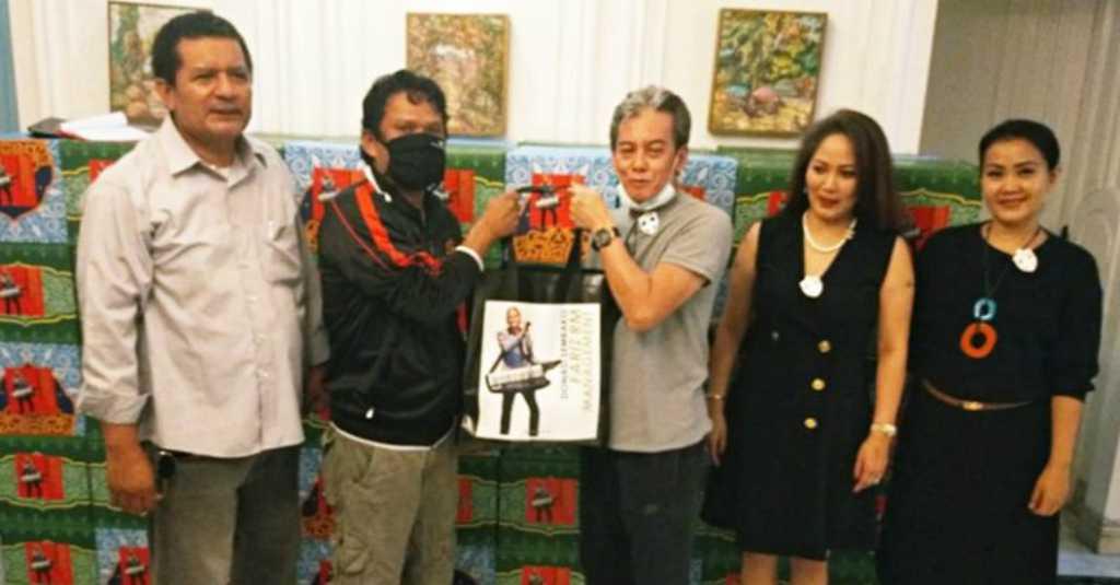 Prihatin Nasib Jurnalis Terdampak COVID-19, Fariz RM Beri Bantuan Sembako