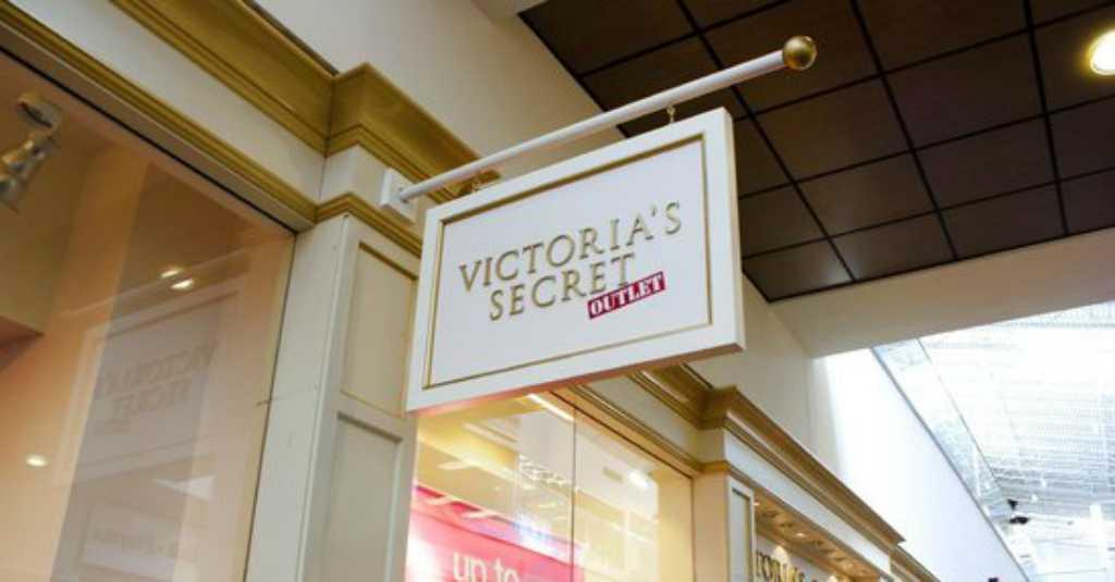 Model Melayu-Muslim untuk Victoria's Secret Ini Picu Kontroversi