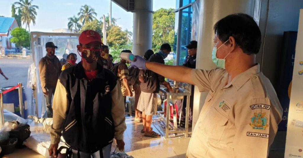 Para Pemudik Lewat Pelabuhan Bakauheni Sebanyak 2.447 Orang
