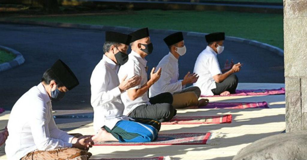 Presiden Jokowi Tunaikan Salat Idul Fitri di Wisma Bayurini
