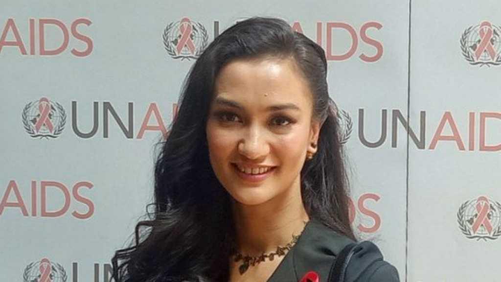 Tradisi Lebaran Atiqah, Wajib Santap Semur Kambing ala Ratna Sarumpaet