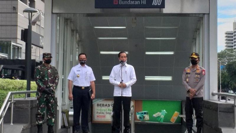Presiden Jokowi Tinjau Kesiapan 'The New Normal' di Stasiun MRT HI
