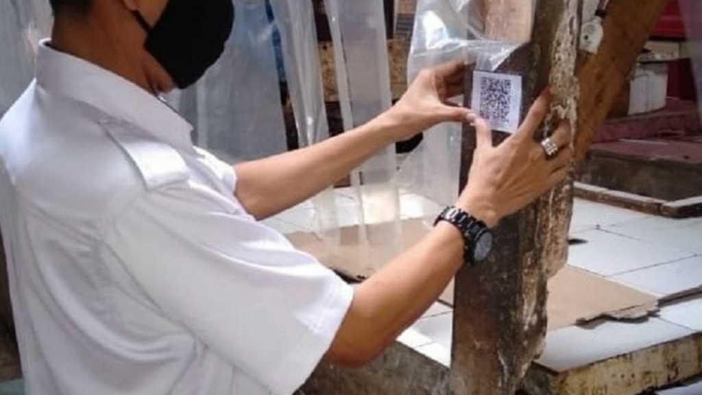 Kios di PD Pasar Kota Tangerang Kini Dipasangi GR Code untuk Pembayaran