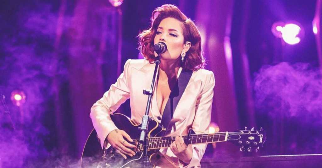 Penyanyi Halsey Tertembak Peluru Karet Saat Ikut Aksi Protes Floyd