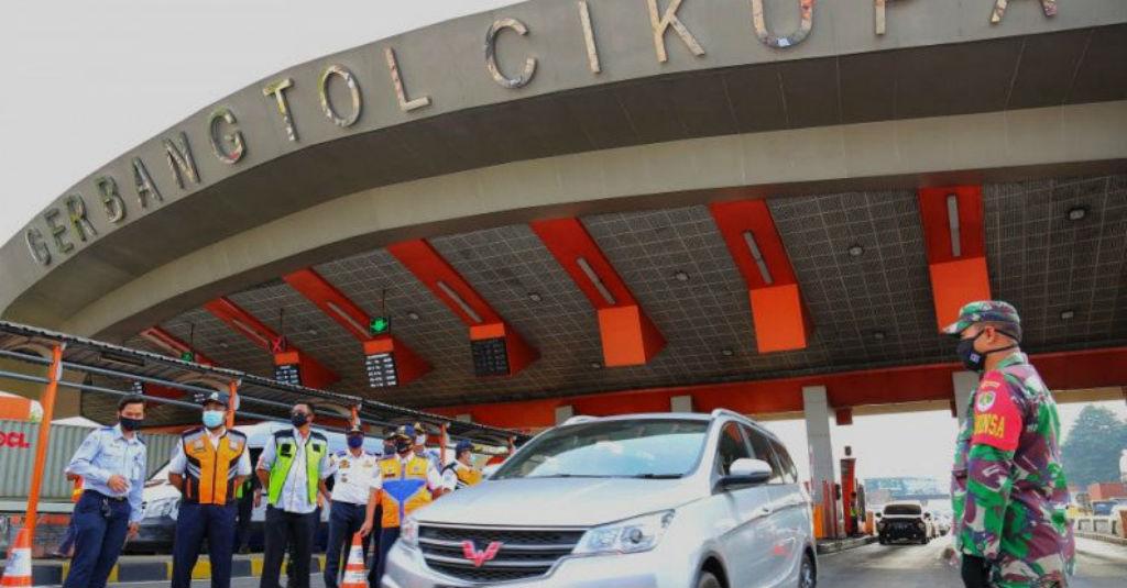 Kapasitas Penumpang Mobil Pribadi Masih Dibatasi 50 Persen hingga 30 Juni