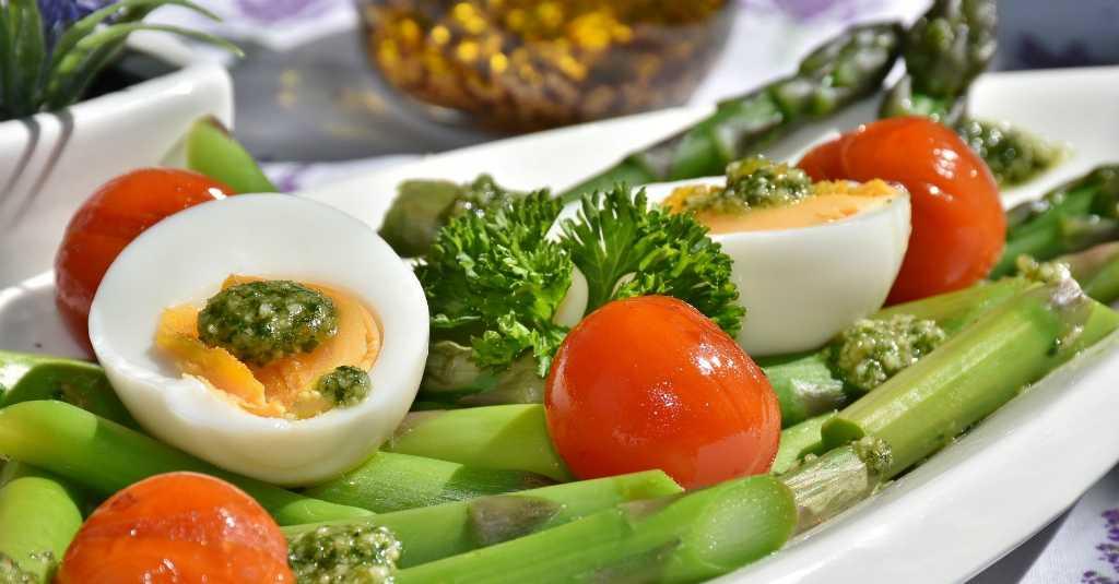Tetap Sehat di Masa Normal Baru dengan Pola Makan Gizi Seimbang