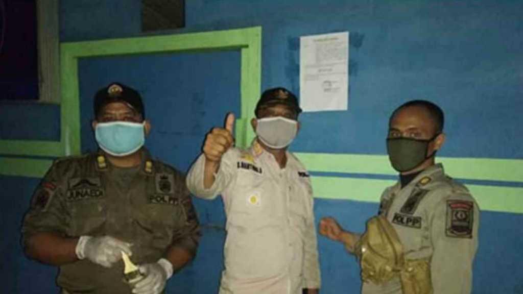 Warung Remang-remang di Kabupaten Bekasi Ditutup Paksa