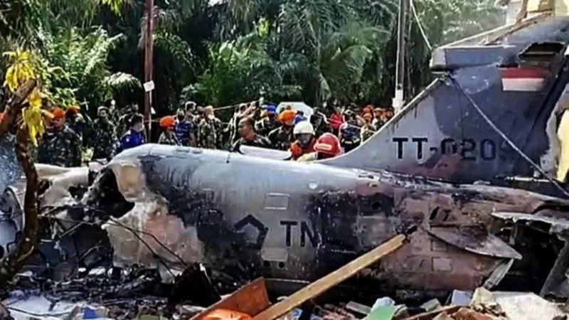 Cerita Warga Soal Pesawat TNI AU Jatuh: Lihat Pilot Melayang di Udara