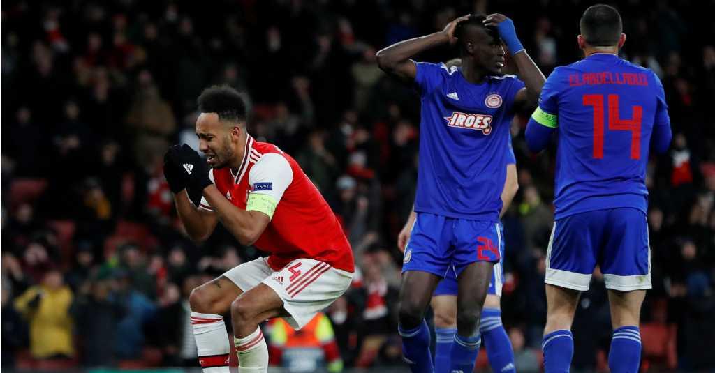 Aubameyang Galau, Perpanjang Kontrak atau Pergi dari Arsenal