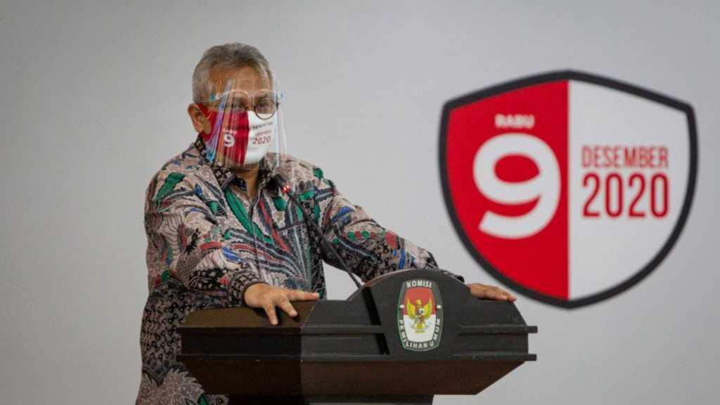 Nah, Pemilih COVID-19 Bisa Mencoblos Dibantu Petugas KPPS