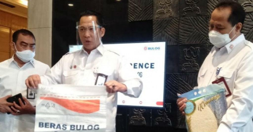 Bulog Siap Salurkan 900 Ribu Ton Beras untuk 10 Juta Keluarga