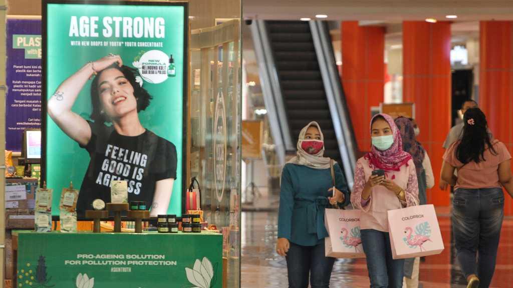 Mall di DKI Jakarta Batasi Pengunjung hingga 50 Persen