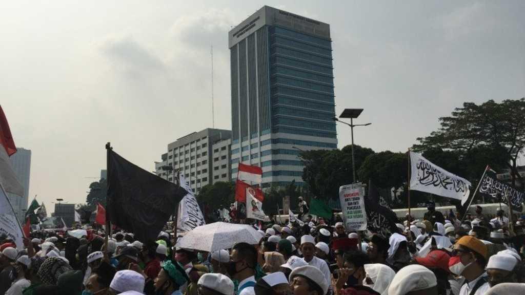 Polda Metro Klaim Belum Terima Laporan Soal Pembakaran Bendera PDIP