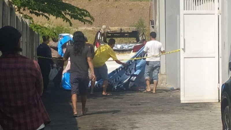 Detik-detik Mendebarkan Saat Mobil Via Vallen Dibakar, CCTV Rekam Hal Aneh