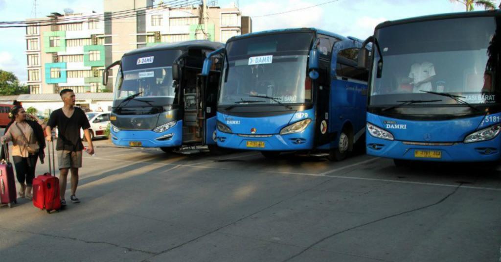 Mulai Besok, Tarif Damri Bandara Turun