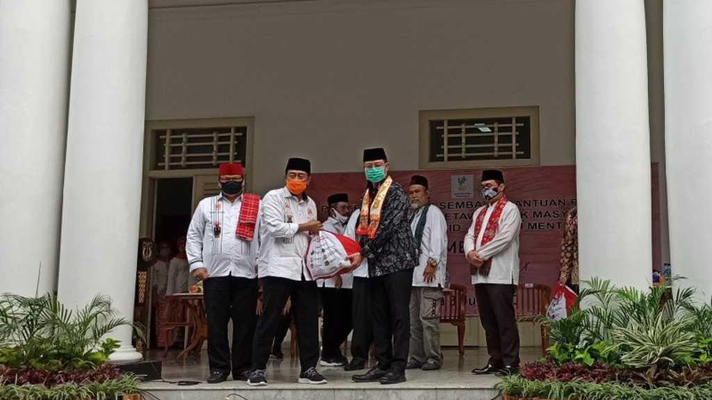 Bansos Rp300 Ribu Hanya Dibagikan Sebulan Sekali Mulai Juli untuk Warga DKI