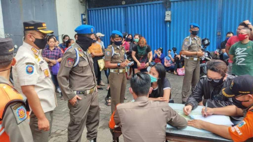 Buka Diam-diam saat PSBB, Diskotek Top One Digrebek Satpol PP
