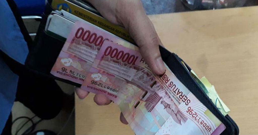 Pencairan Gaji ke-13 PNS Masih 'Mengambang'