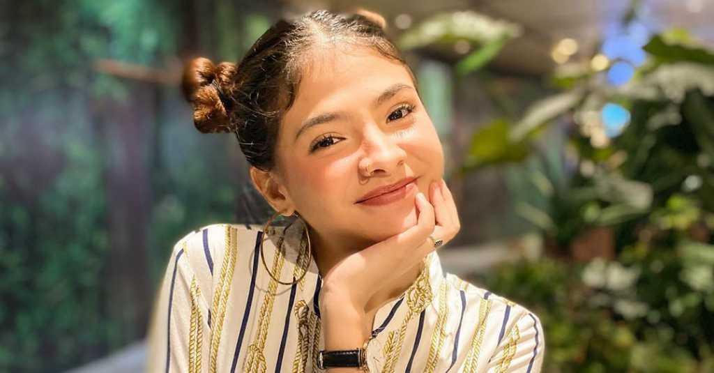 Sara Fajira Nyanyikan Lagu 'Lathi' Versi Orkestra