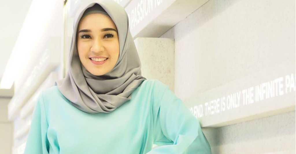 Disiplin Jaga Higenitas, Dhini Aminarti 4 Jam Sekali Ganti Masker