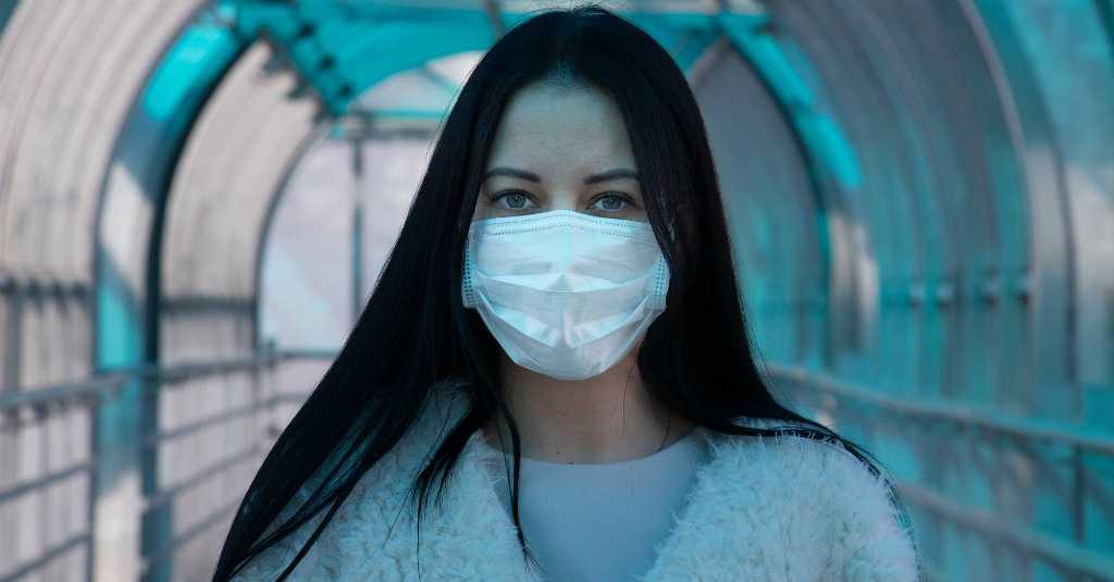 Pemakaian Masker Terlalu Lama Bisa Sebabkan Masalah Kulit Wajah