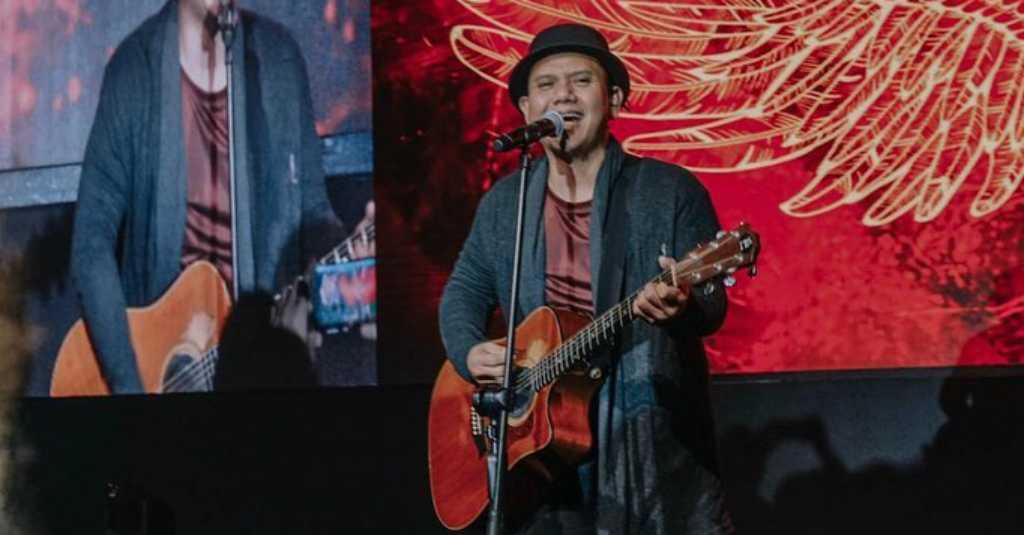 Ade 'Govinda' Gandeng Fadly 'Padi' Nyanyikan Lagu 'Tanpa Batas Waktu'