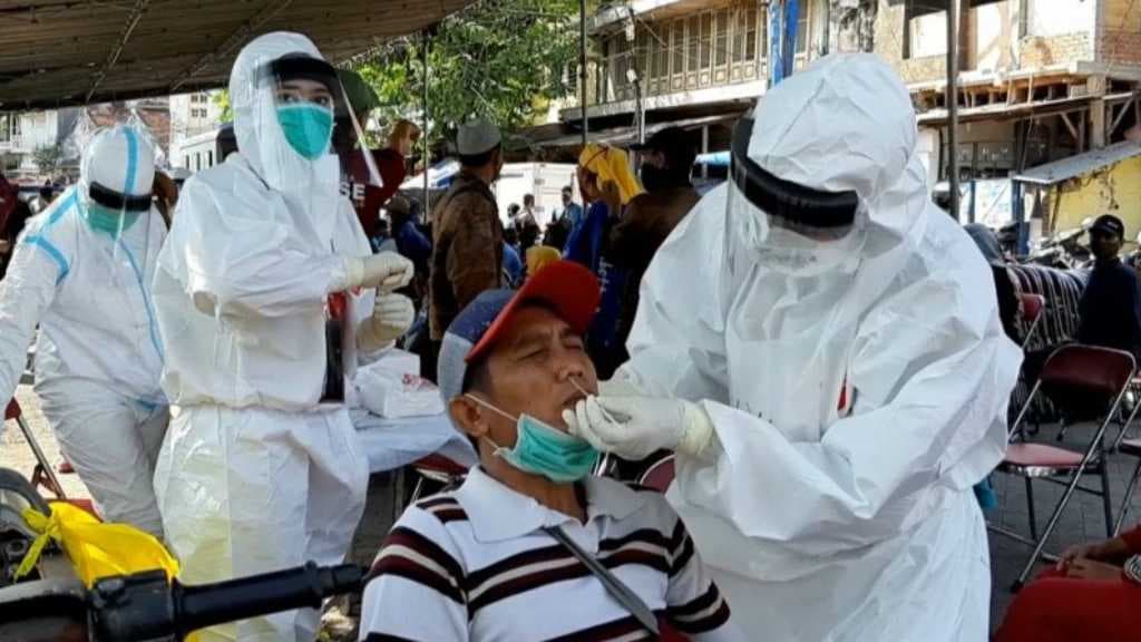 Duh COVID-19 Lagi! 47 Pedagang di Surabaya Dinyatakan Reaktif