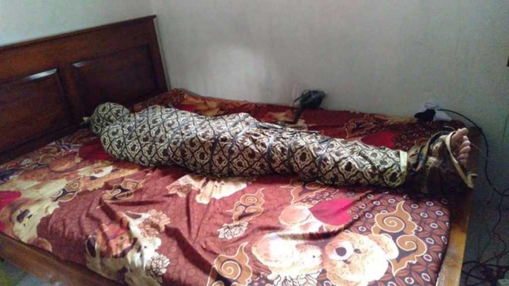 Viral Fetish Kain Jarik Berkedok Riset, Korban Dibuat seperti Pocong
