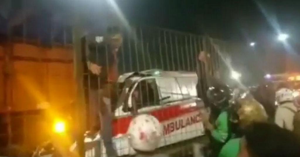 Tabrak Truk, Driver Ambulans Tewas di Tol Kebon Jeruk