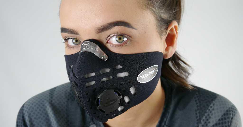 Masker, Pakaian Olahraga dan Sandal Menjadi Tren Fashion di Tengah Pandemi