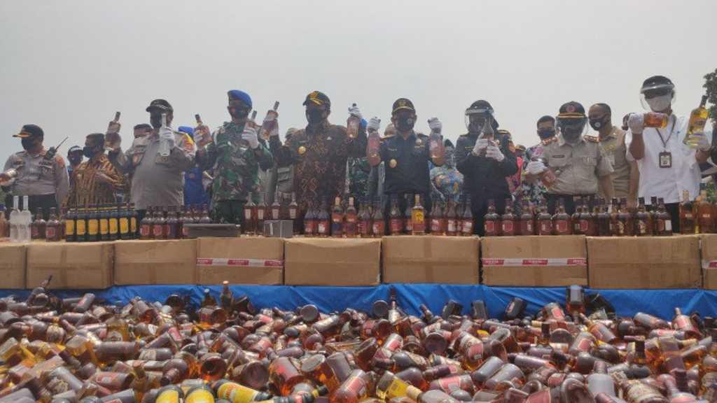 Bea Cukai Musnahkan Rokok hingga Liquid Vape Ilegal Senilai 11,3 Miliar