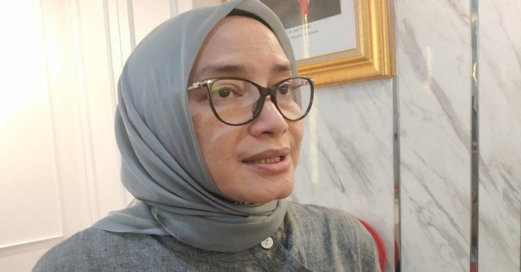 Jokowi Cabut Keppres Pemberhentian Tidak Hormat Evi Novida Ginting