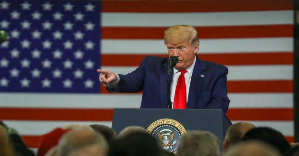 Trump, Macron Akan Lakukan Telekonferensi dengan Presiden Lebanon