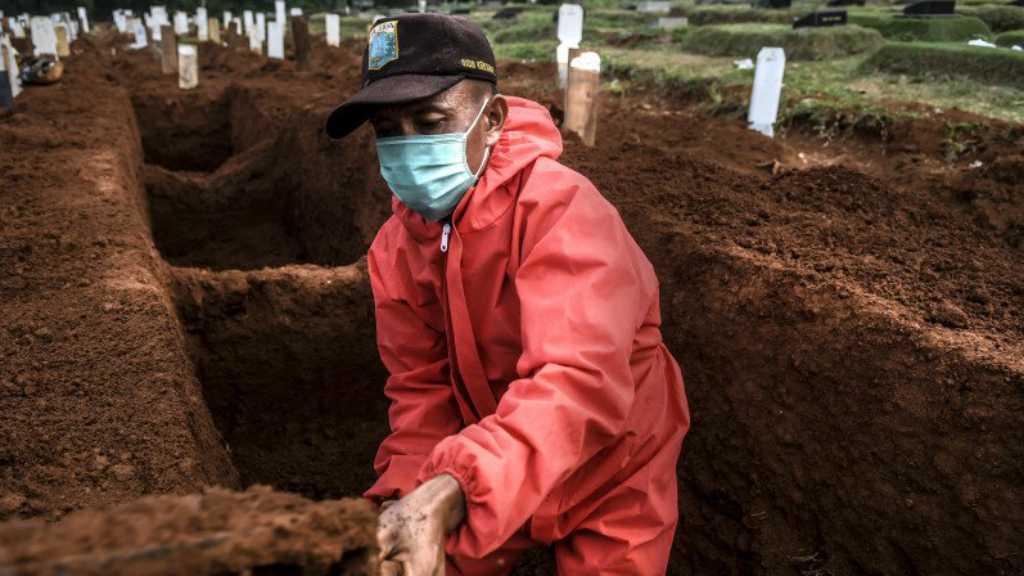 Cerita Penggali Makam Jenazah COVID-19 Mulai Tak Bersemangat