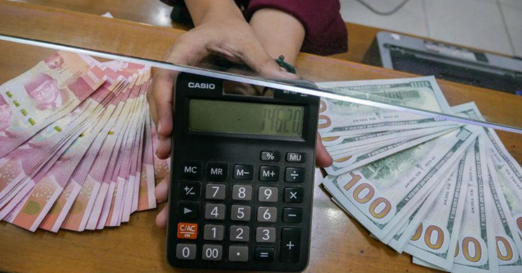 Belum Ada Keputusan Senat AS, Rupiah Melemah 14.775 per USD