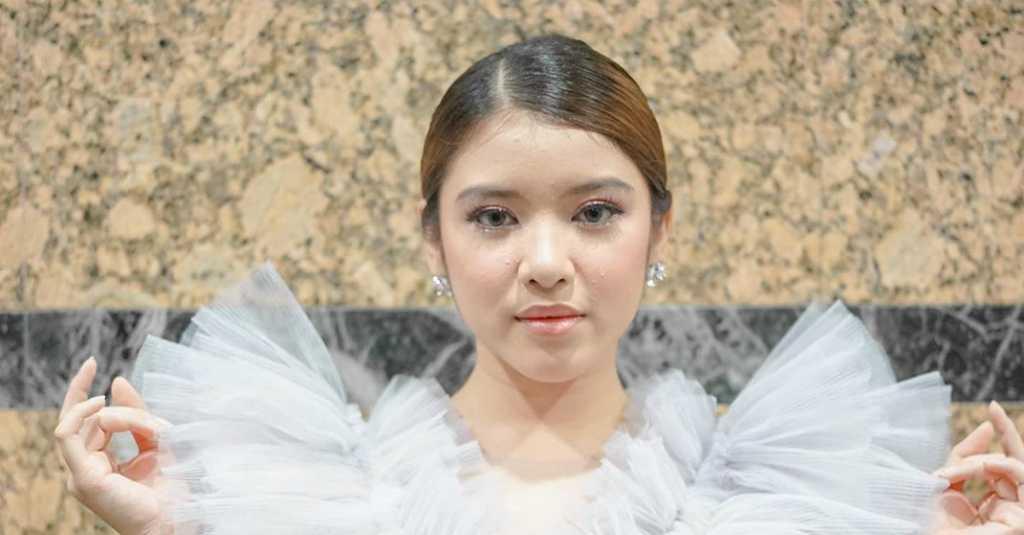 Tampil di Peringatan Kemerdekaan RI, Tiara Andini Nyanyikan Lagu Daerah
