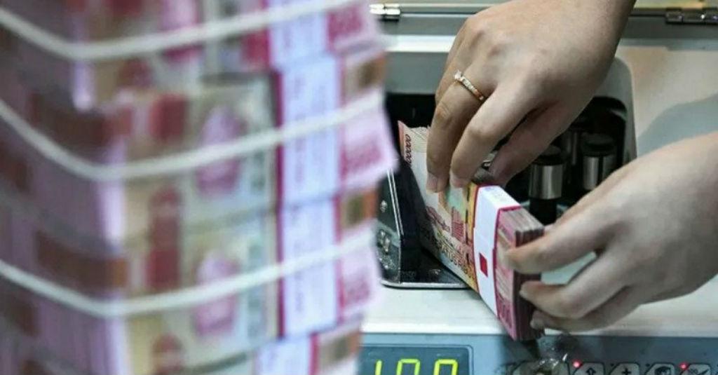 Yes! Rupiah Menguat Tajam Seiring Ekspektasi Pengenduran Kenaikan Bunga Fed